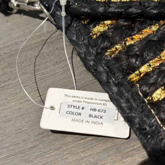 Brand New with Tag Black and Gold Envelope Clutch - Picture 5 of 6